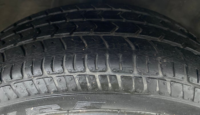 2018 Maruti Alto K10 VXI P, Petrol, Manual, 26,036 km, Right Front Tyre Tread