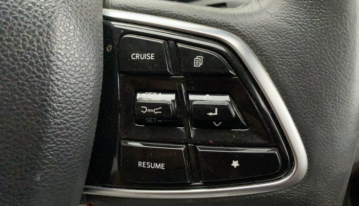 2022 Mahindra XUV700 AX 7 P AT 7 STR, Petrol, Automatic, 53,385 km, Adaptive Cruise Control