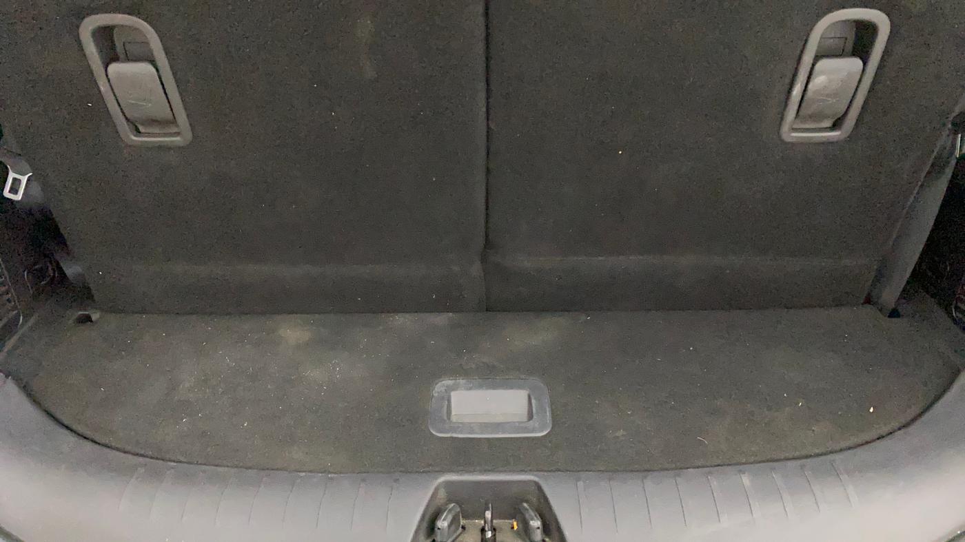 2022 Mahindra XUV700 AX 7 P AT 7 STR, Petrol, Automatic, 53,385 km, Boot Inside