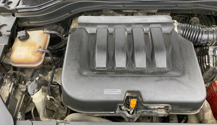 2022 Mahindra XUV700 AX 7 P AT 7 STR, Petrol, Automatic, 53,385 km, Engine View - Right