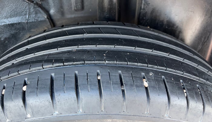 2022 Tata PUNCH ACCOMPLISHED MT, Petrol, Manual, 36,020 km, Left Rear Tyre Tread