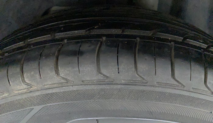 2018 Ford FREESTYLE TREND 1.5 TDCI MT, Diesel, Manual, 66,930 km, Left Rear Tyre Tread