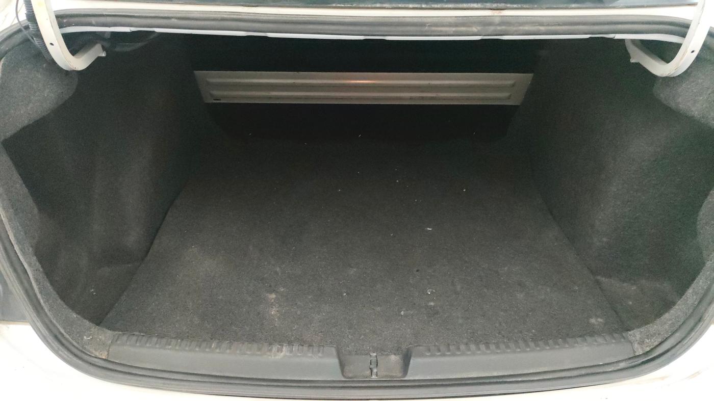 2019 Volkswagen Vento HIGHLINE 1.5 AT, Diesel, Automatic, 1,00,189 km, Boot Inside