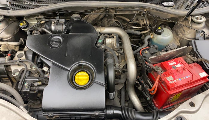 2015 Nissan Terrano XV D THP PREMIUM 110 PS, Diesel, Manual, 1,09,754 km, Engine View