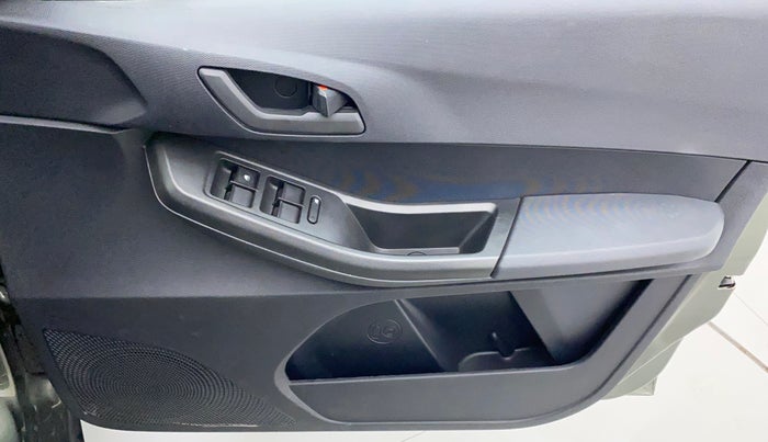 2023 Tata TIAGO NRG XT MT, Petrol, Manual, 2,992 km, Driver Side Door Panels Control