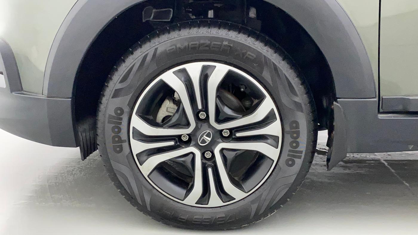 2023 Tata TIAGO NRG XT MT, Petrol, Manual, 2,992 km, Left Front Wheel