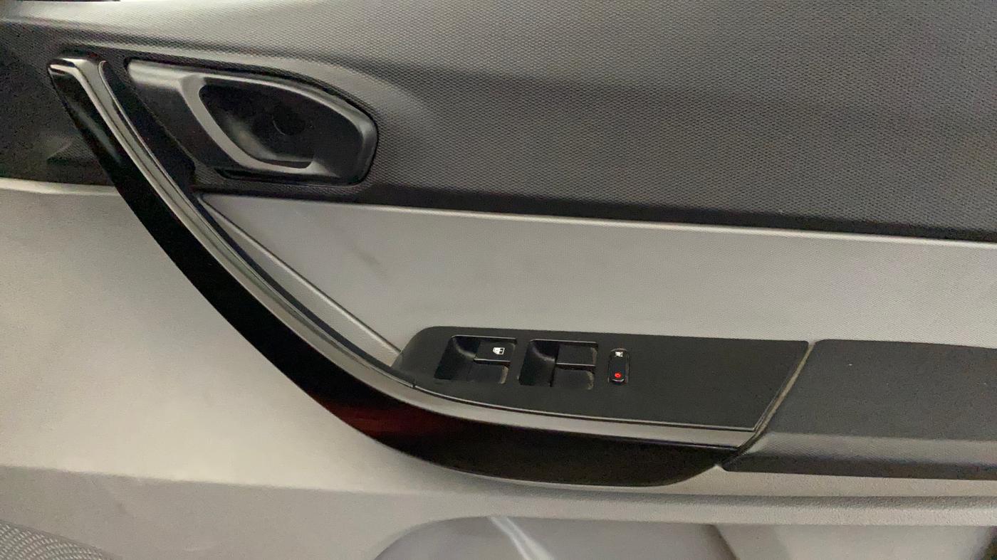 2020 Tata Tiago XT PETROL, Petrol, Manual, 46,818 km, Driver Side Door Panels Control