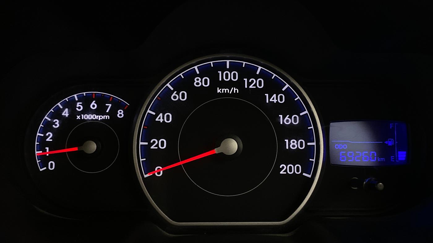 2014 Hyundai i10 SPORTZ 1.1, Petrol, Manual, 69,256 km, Odometer Image