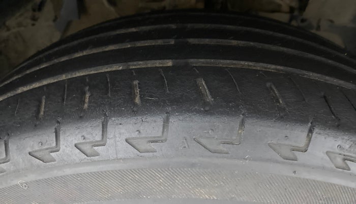 2018 Tata NEXON XZ 1.5, Diesel, Manual, 85,052 km, Right Front Tyre Tread