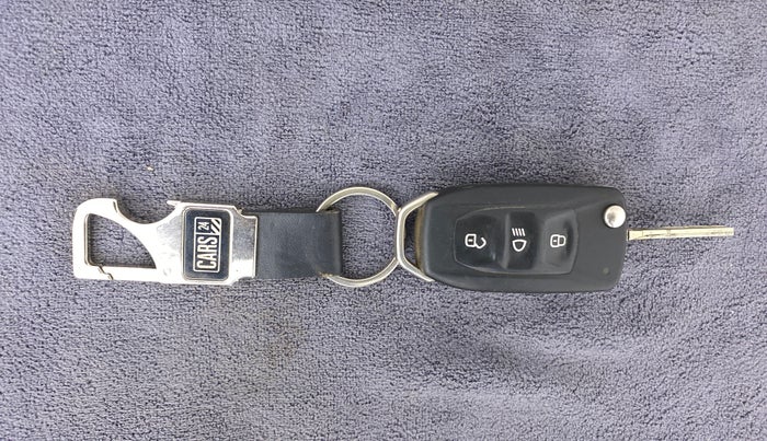 2018 Tata NEXON XZ 1.5, Diesel, Manual, 85,052 km, Key Close Up