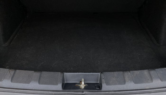 2018 Tata NEXON XZ 1.5, Diesel, Manual, 85,052 km, Boot Inside