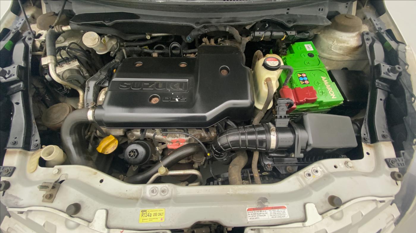 2015 Maruti Swift Dzire ZDI, Diesel, Manual, 30,593 km, Open Bonet