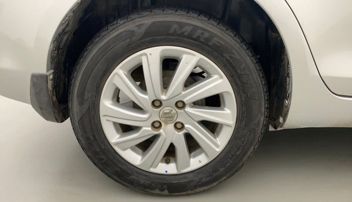 2015 Maruti Swift Dzire ZDI, Diesel, Manual, 30,593 km, Right Rear Wheel