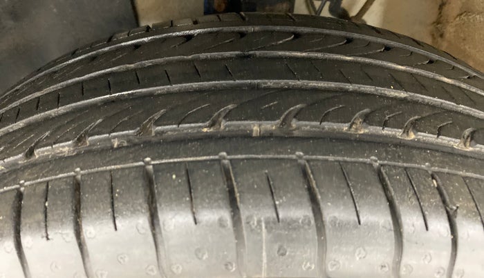 2021 Hyundai VENUE S Plus MT 1.2 Kappa, Petrol, Manual, 10,130 km, Left Front Tyre Tread