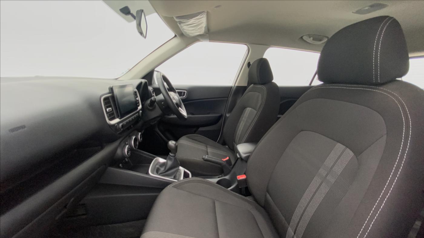 2021 Hyundai VENUE S Plus MT 1.2 Kappa, Petrol, Manual, 10,130 km, Right Side Front Door Cabin