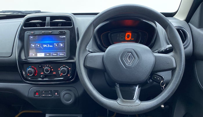 2015 Renault Kwid RXT, Petrol, Manual, 23,340 km, Steering Wheel Close Up