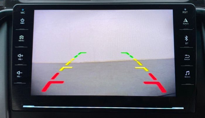 2018 Mahindra KUV 100 NXT K8 P 6 STR DUAL TONE, Petrol, Manual, 46,310 km, Parking Camera