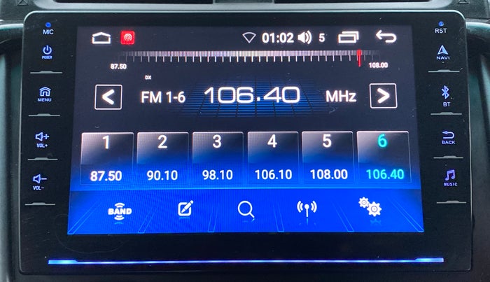 2018 Mahindra KUV 100 NXT K8 P 6 STR DUAL TONE, Petrol, Manual, 46,310 km, Infotainment System