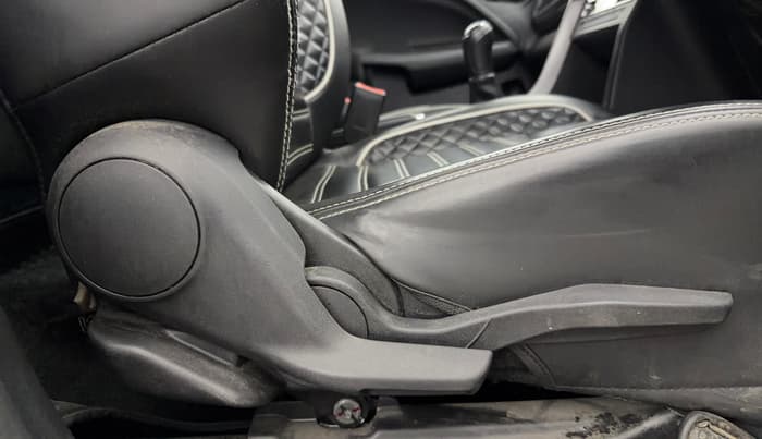 2024 Maruti BREZZA VXI S-CNG, CNG, Manual, 26,663 km, Driver Side Adjustment Panel