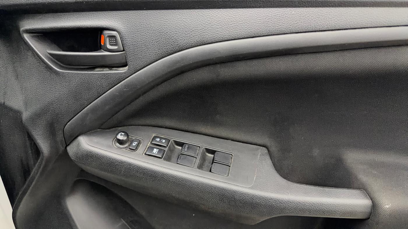 2024 Maruti BREZZA VXI S-CNG, CNG, Manual, 26,663 km, Driver Side Door Panels Control