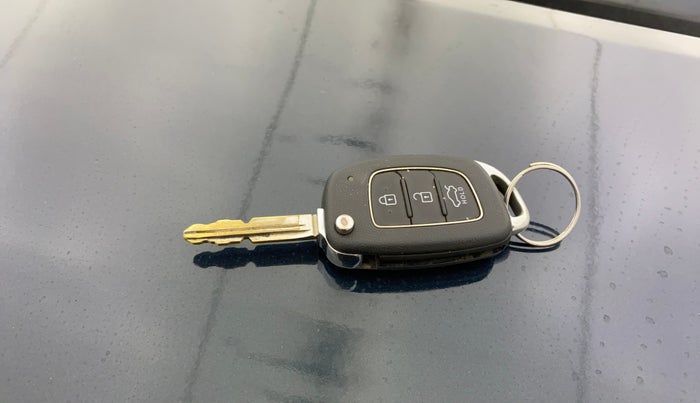 2020 Hyundai GRAND I10 NIOS SPORTZ 1.2 KAPPA VTVT, Petrol, Manual, 15,684 km, Key Close Up