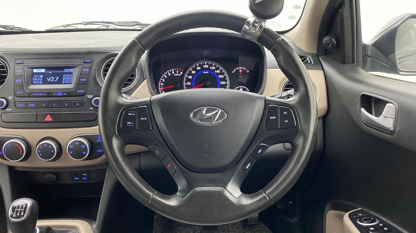 2016 Hyundai Grand i10 ASTA 1.2 (O) VTVT, Petrol, Manual, 16,742 km, Steering Wheel Close Up