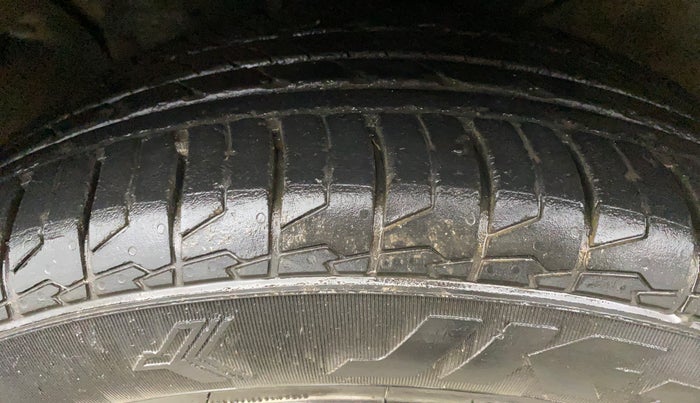 2016 Hyundai Creta SX PLUS AT 1.6 PETROL, CNG, Automatic, 71,230 km, Left Front Tyre Tread