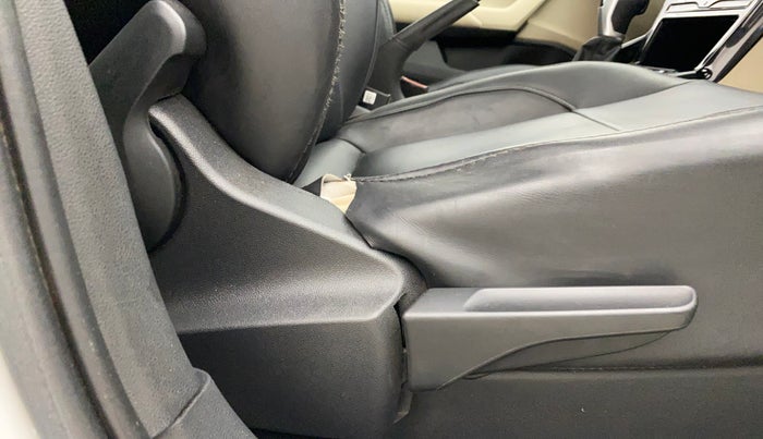 2023 Volkswagen VIRTUS HIGHLINE TSI 1.0 AT, Petrol, Automatic, 61,014 km, Driver Side Adjustment Panel