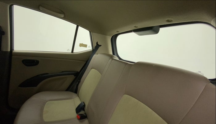 2016 Hyundai i10 MAGNA 1.2, Petrol, Manual, 12,300 km, Right Side Rear Door Cabin