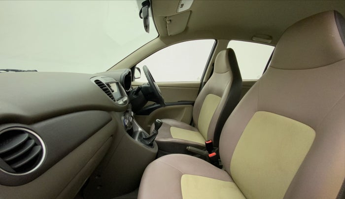 2016 Hyundai i10 MAGNA 1.2, Petrol, Manual, 12,300 km, Right Side Front Door Cabin