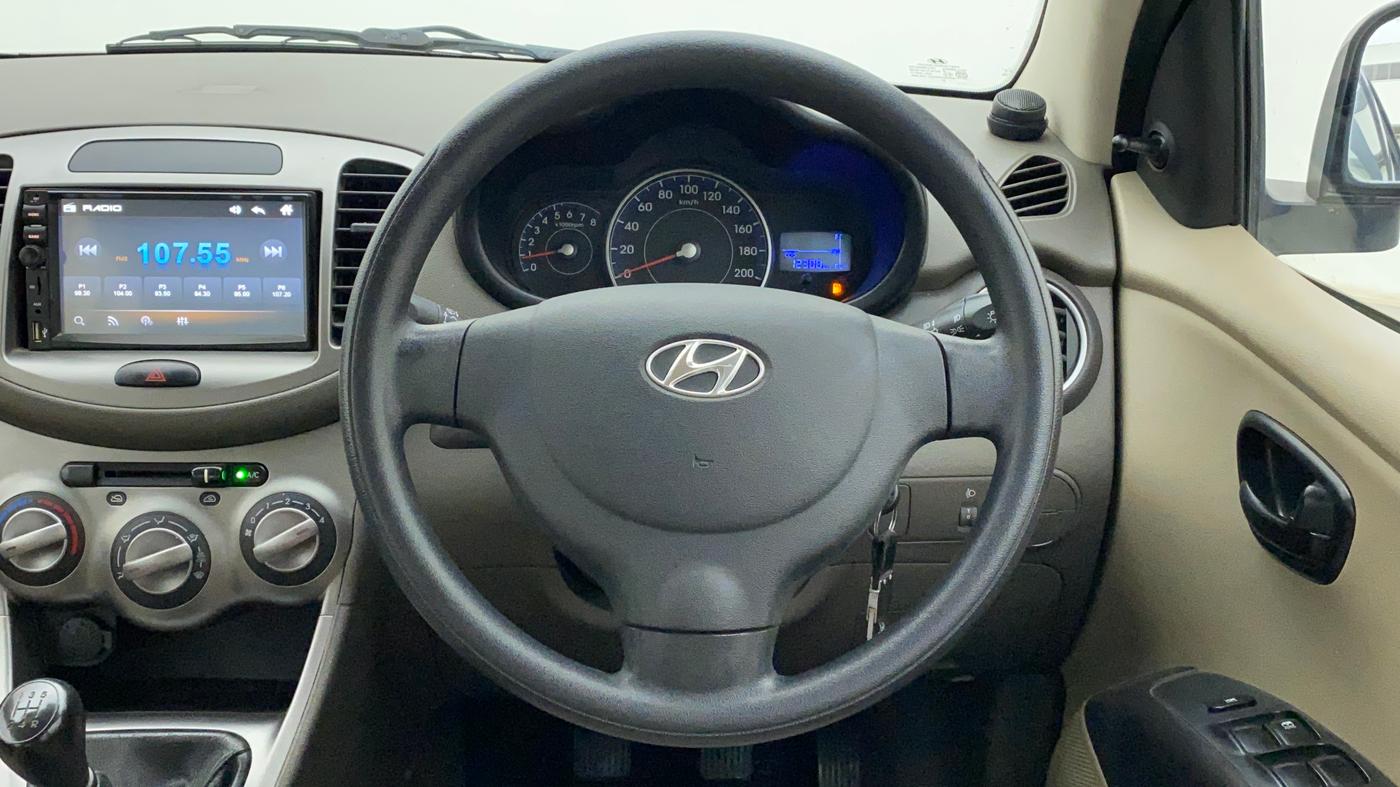 2016 Hyundai i10 MAGNA 1.2, Petrol, Manual, 12,300 km, Steering Wheel Close Up