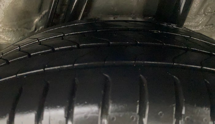 2017 Honda Jazz 1.2L I-VTEC V AT, Petrol, Automatic, 61,749 km, Left Rear Tyre Tread