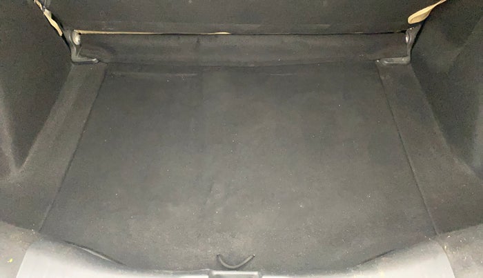 2017 Honda Jazz 1.2L I-VTEC V AT, Petrol, Automatic, 61,749 km, Boot Inside