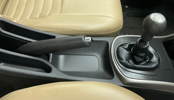 2016 Honda City V MT PETROL, Petrol, Manual, 54,805 km, Gear Lever