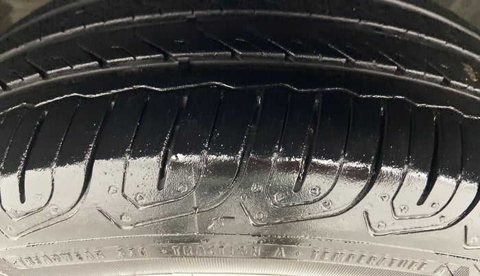 2016 Honda City V MT PETROL, Petrol, Manual, 54,805 km, Right Rear Tyre Tread