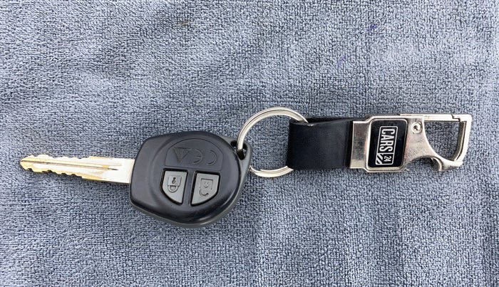 2019 Maruti Vitara Brezza VDI, Diesel, Manual, 66,366 km, Key Close Up