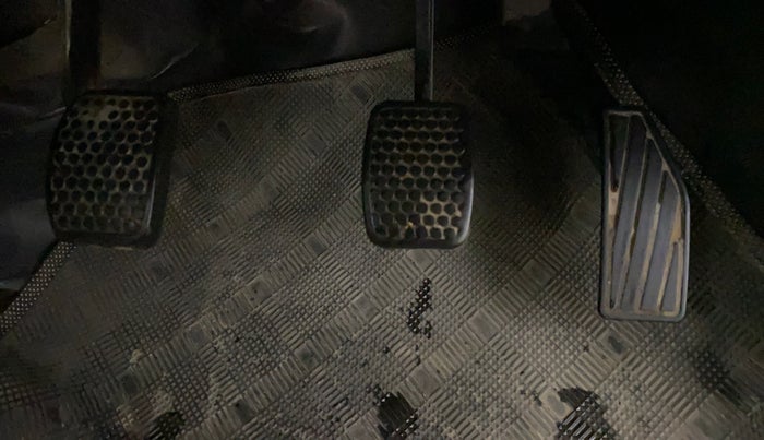 2021 Maruti Alto LXI, Petrol, Manual, 43,908 km, Pedals