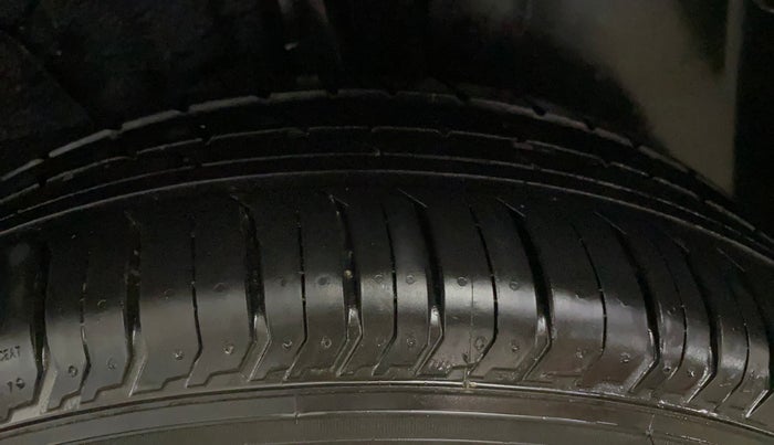 2023 Tata PUNCH PURE MT, Petrol, Manual, 33,214 km, Left Rear Tyre Tread