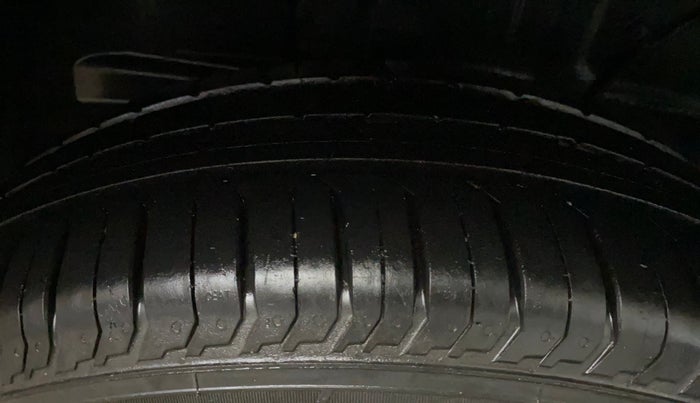 2023 Tata PUNCH PURE MT, Petrol, Manual, 33,214 km, Right Rear Tyre Tread