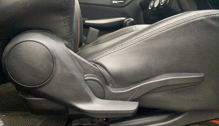 2023 Maruti Swift ZXI PLUS AMT, Petrol, Automatic, 13,554 km, Driver Side Adjustment Panel