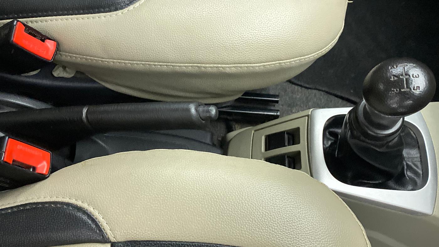 2017 Maruti Alto K10 VXI P, Petrol, Manual, 48,452 km, Gear Lever