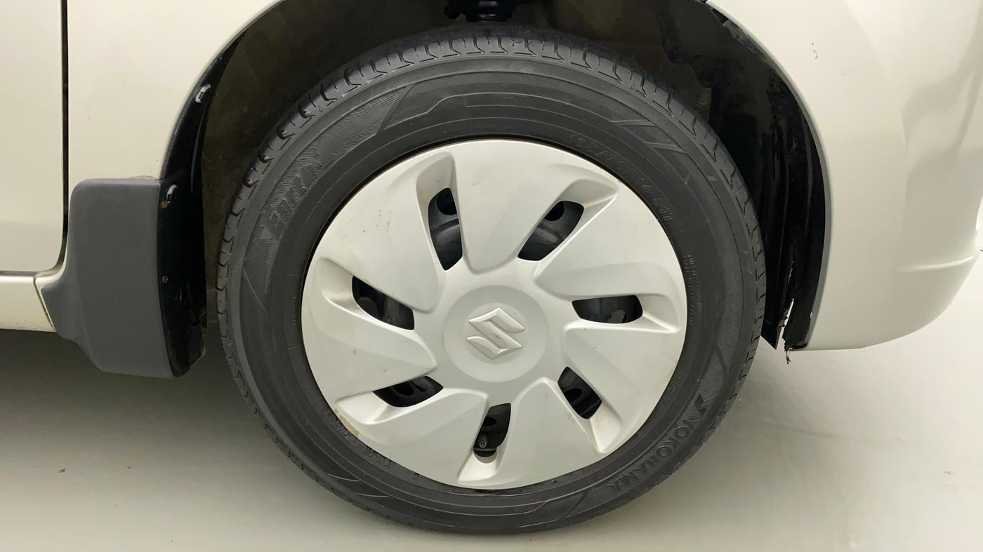 2015 Maruti Celerio ZXI, Petrol, Manual, 1,09,257 km, Right Front Wheel
