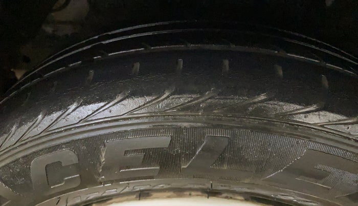 2012 Hyundai i20 MAGNA (O) 1.4 CRDI, Diesel, Manual, 51,385 km, Right Rear Tyre Tread