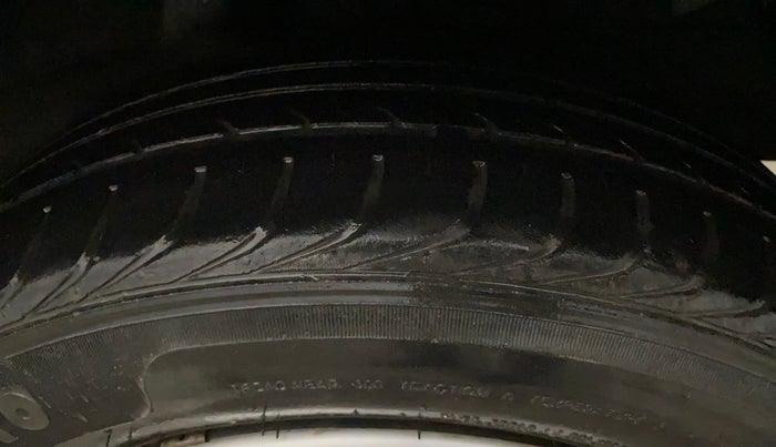 2012 Hyundai i20 MAGNA (O) 1.4 CRDI, Diesel, Manual, 51,385 km, Left Rear Tyre Tread