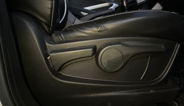 2021 MG HECTOR SUPER 1.5 PETROL, Petrol, Manual, 62,942 km, Driver Side Adjustment Panel