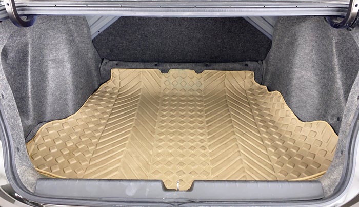 2017 Honda City VX CVT PETROL, Petrol, Automatic, 36,704 km, Boot Inside