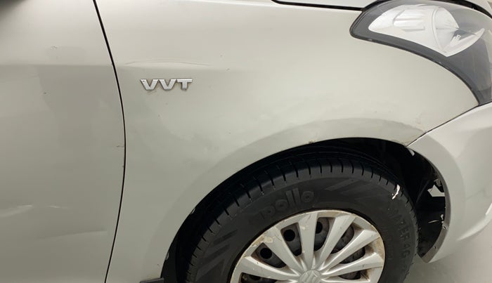 2015 Maruti Swift Dzire VXI, Petrol, Manual, 66,694 km, Right fender - Slightly dented
