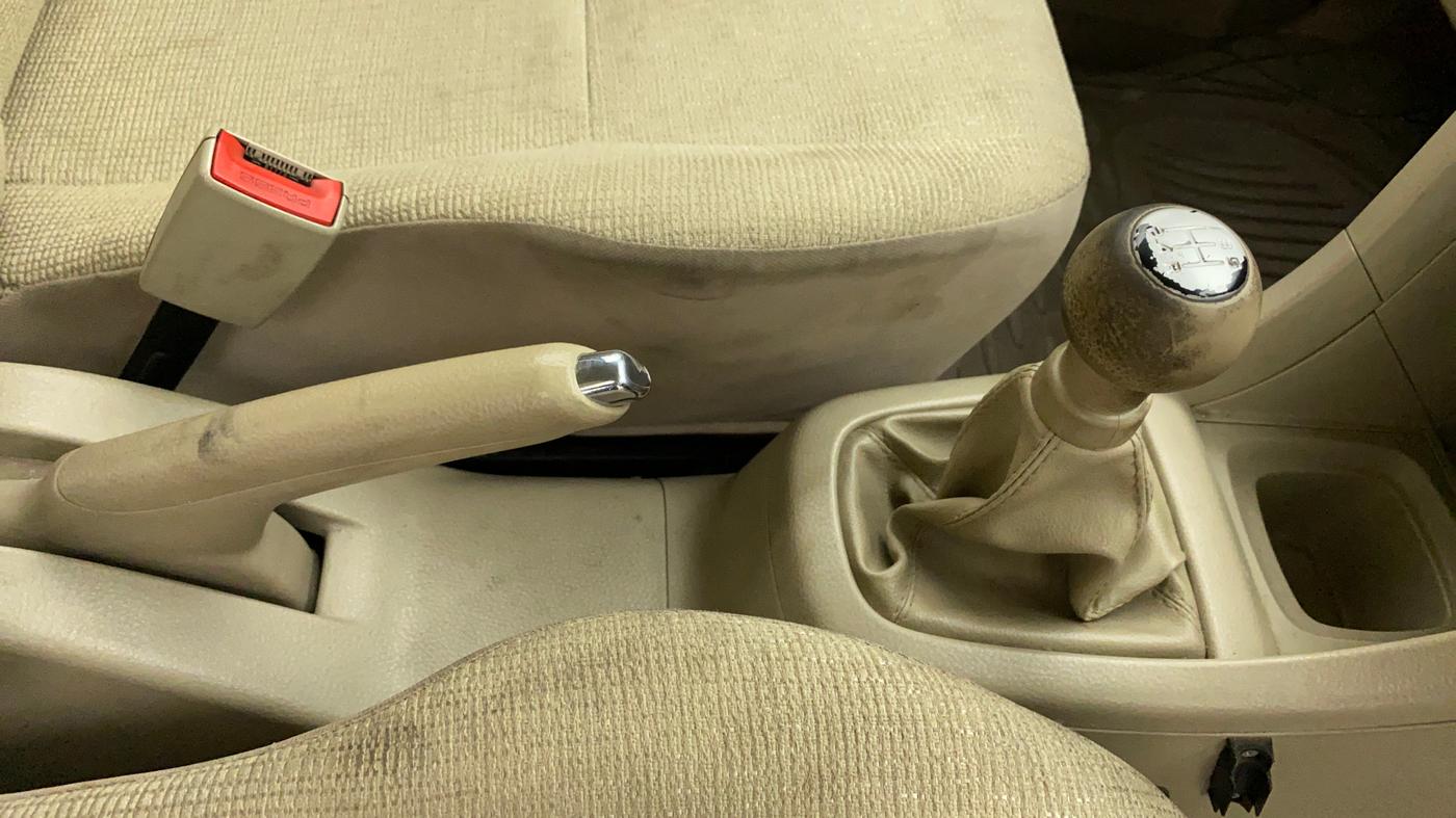2015 Maruti Swift Dzire VXI, Petrol, Manual, 66,694 km, Gear Lever