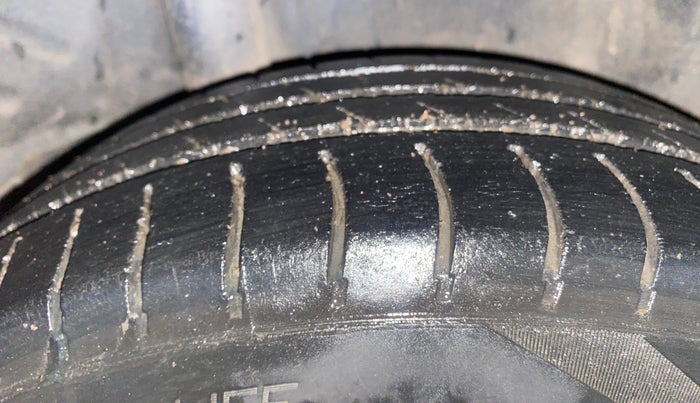 2015 Honda Amaze 1.2L I-VTEC S, Petrol, Manual, 6,293 km, Right Rear Tyre Tread