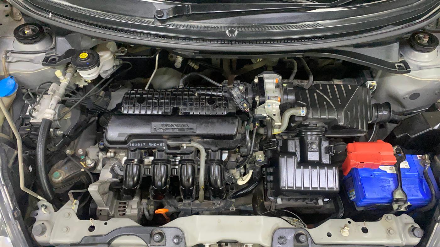 2015 Honda Amaze 1.2L I-VTEC S, Petrol, Manual, 6,293 km, Engine View